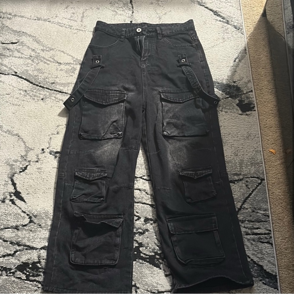 High waisted Black Cargo Pants